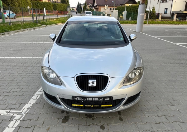 Seat Leon cena 15500 przebieg: 250000, rok produkcji 2007 z Żychlin małe 67